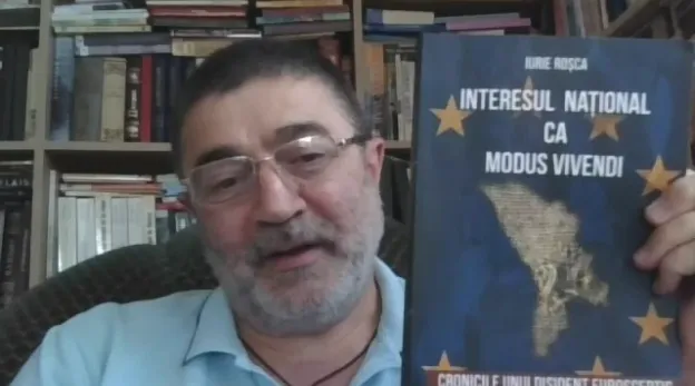 Yuri Roshka presenting his book in a vlog